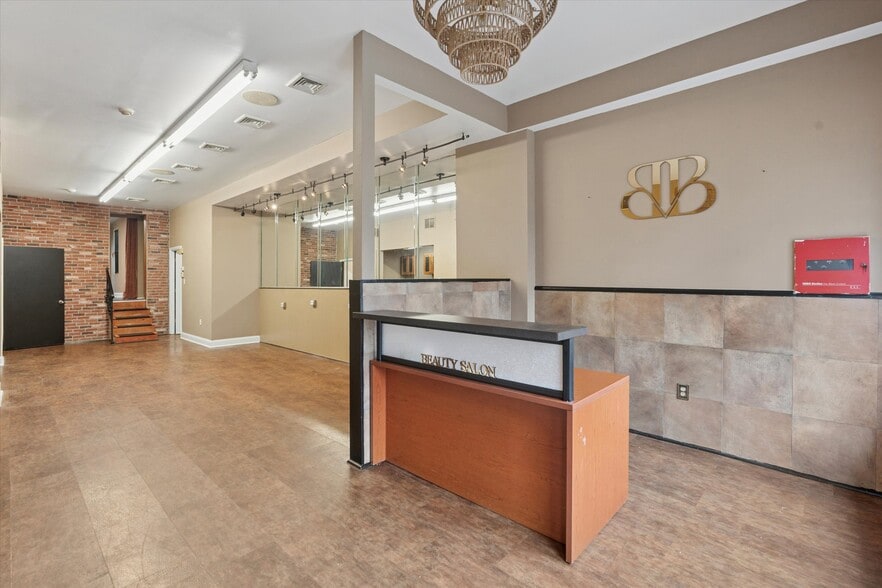 1604 Ridge Ave, Philadelphia, PA à vendre - Photo du bâtiment - Image 3 de 25