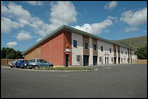 Plus de détails pour Railway Ct, Lennoxtown - Industriel à louer