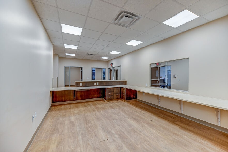 1033 Alliance Park Dr, Bloomsburg, PA for lease - Building Photo - Image 3 of 27