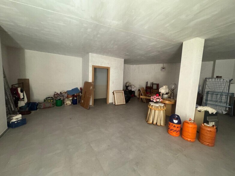 Retail in Aspe, Alicante for sale - Interior Photo - Image 3 of 8