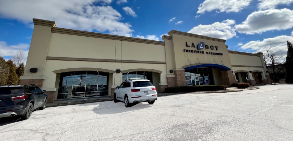 2075 Niles Cortland Rd, Warren, OH for lease Primary Photo- Image 1 of 2