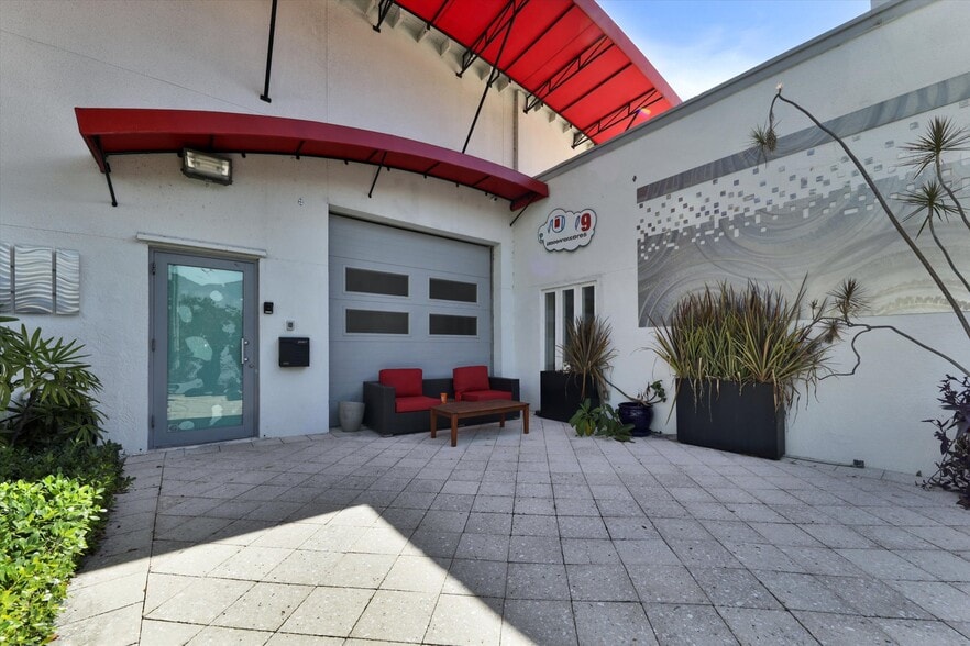 255 NE 6th Ave, Delray Beach, FL for lease - Building Photo - Image 3 of 17