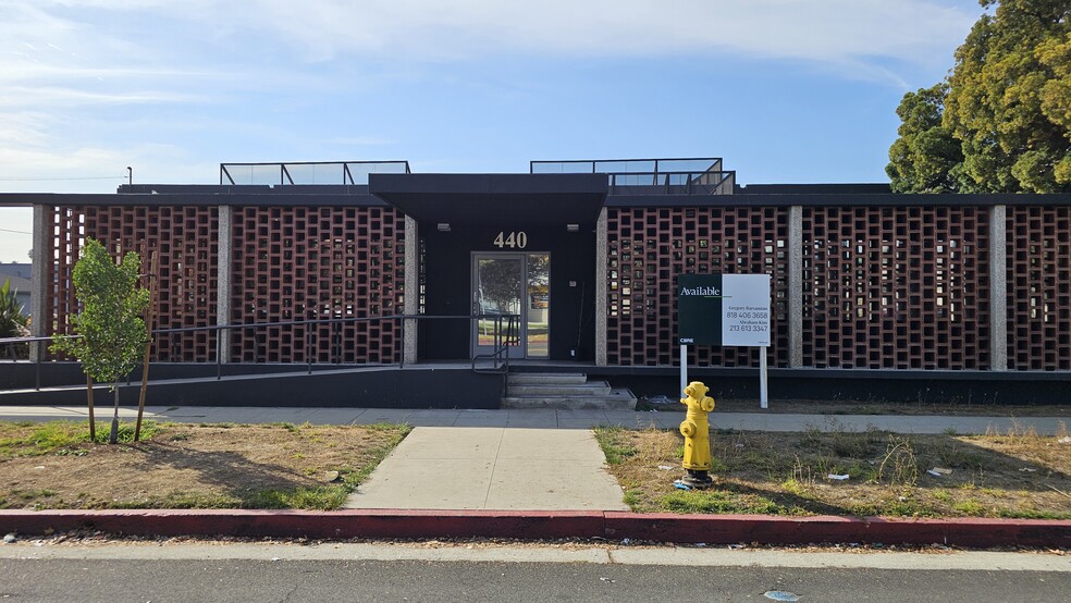 440 W Los Feliz Rd, Glendale, CA for lease - Building Photo - Image 1 of 4