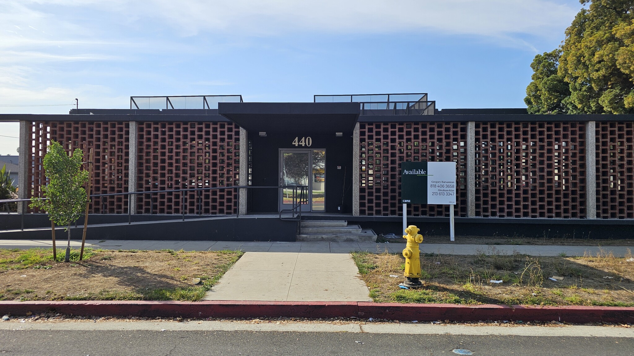 440 W Los Feliz Rd, Glendale, CA for lease Building Photo- Image 1 of 5