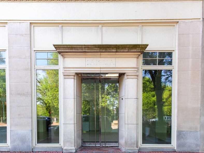 250 Boylston St, Boston, MA for lease - Building Photo - Image 3 of 4