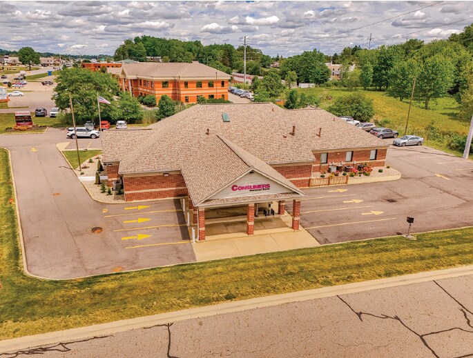 4024-4026 Dressler Rd NW, Canton, OH à vendre - Photo du bâtiment - Image 2 de 10
