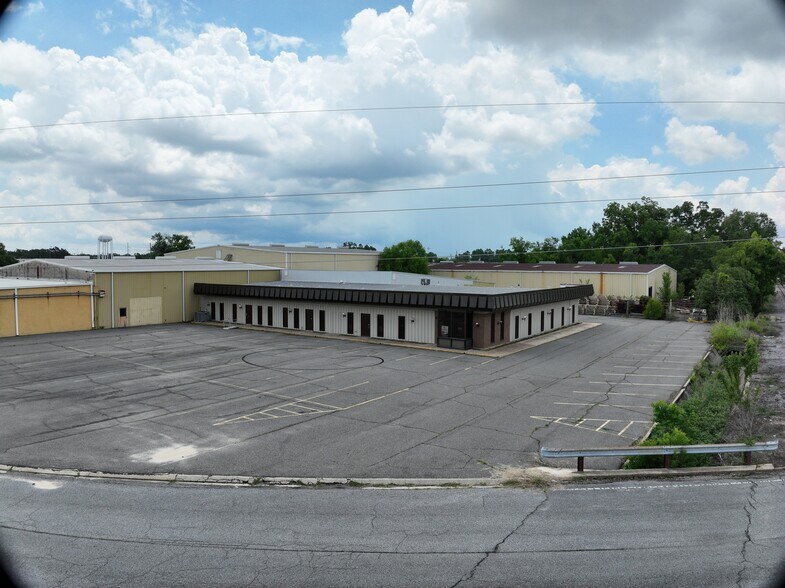 2830 Breard St, Monroe, LA à vendre - Communauté Matterport - Image 2 de 23
