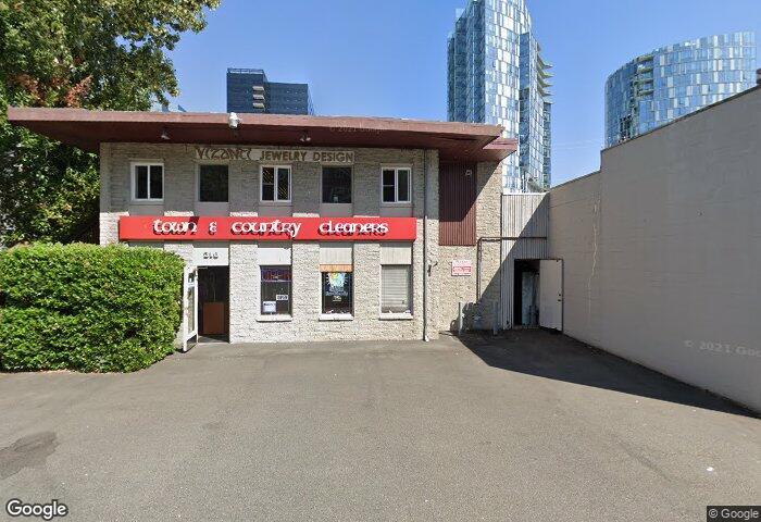 310 105th Ave NE, Bellevue, WA for lease Building Photo- Image 1 of 14