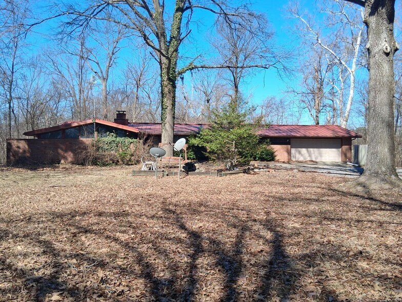 2911 N Center St, Maryville, IL à vendre - Photo du bâtiment - Image 3 de 9