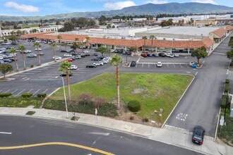 39945 Balentine Dr, Newark, CA à louer Photo intérieure- Image 2 de 7