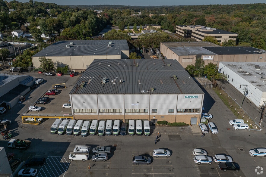 86 Viaduct Rd, Stamford, CT for lease - Building Photo - Image 2 of 5
