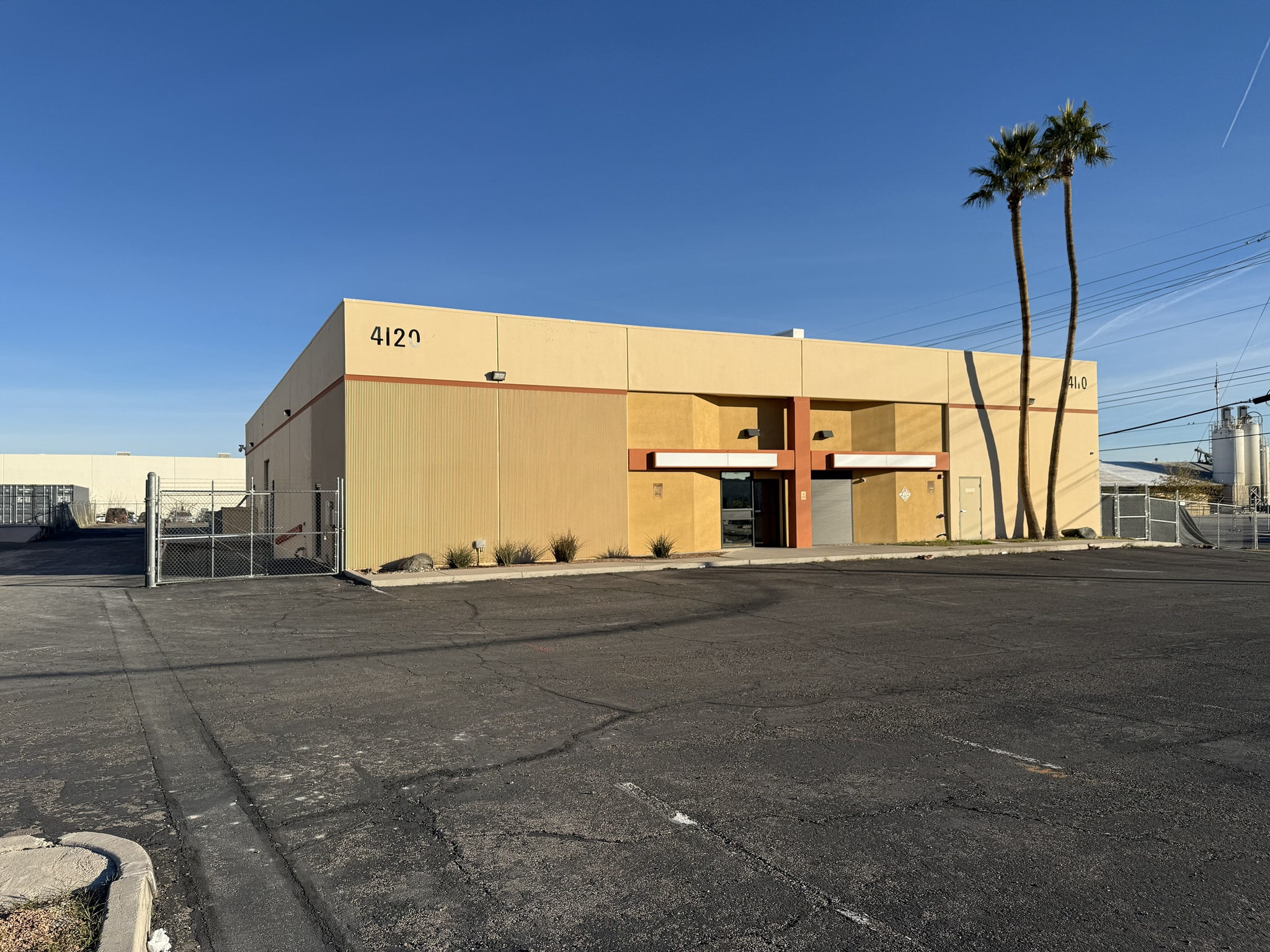 4120 W Dewey Dr, Las Vegas, NV for lease Primary Photo- Image 1 of 10