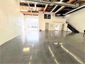 900-932 S San Pedro St, Los Angeles, CA à louer Photo intérieure- Image 2 de 5