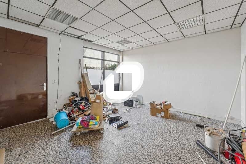 Office in SAINT-OUEN-L'AUMONE for sale - Building Photo - Image 3 of 18