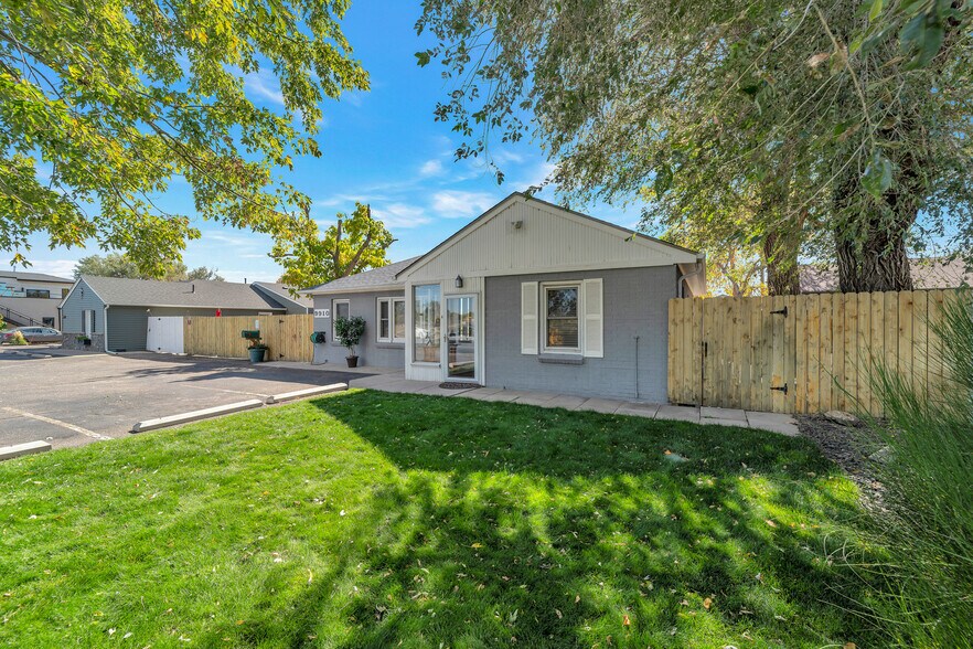9910 W 44th Ave, Wheat Ridge, CO à vendre - Photo du bâtiment - Image 2 de 6