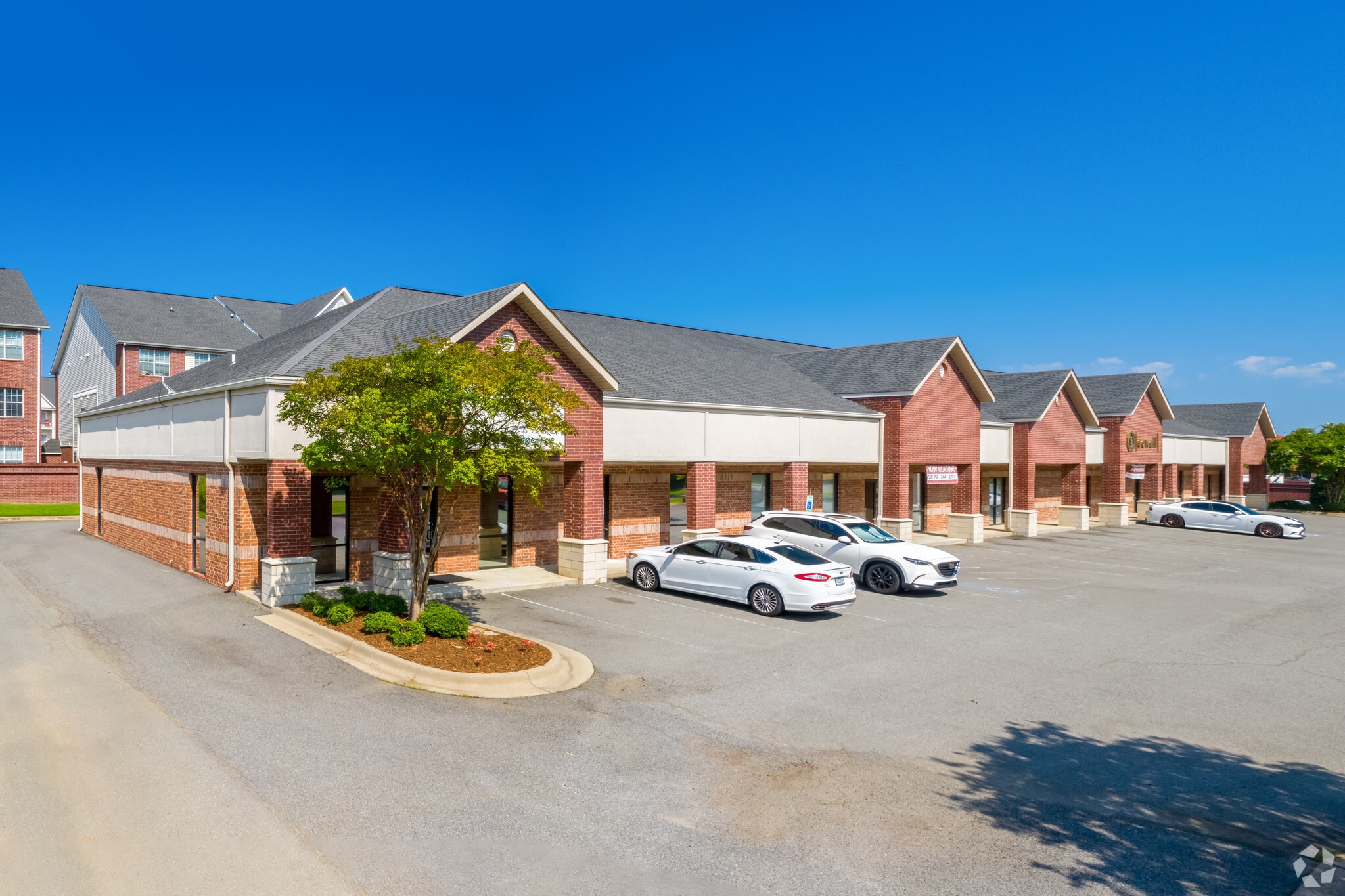 7311 Riverpointe Dr, North Little Rock, AR for lease Building Photo- Image 1 of 10