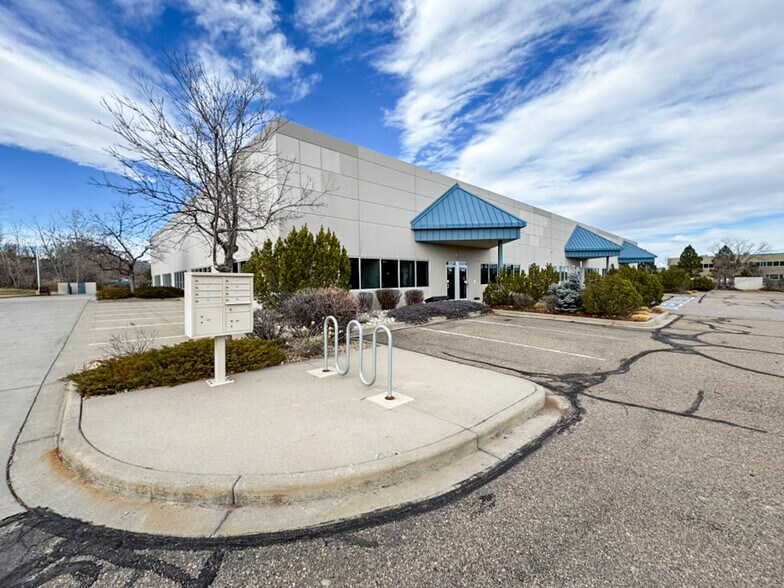 6880 Winchester Cir, Boulder, CO à louer - Photo du bâtiment - Image 2 de 10