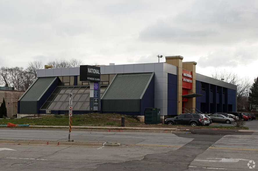 3430 Fairview St, Burlington, ON for lease - Primary Photo - Image 1 of 6