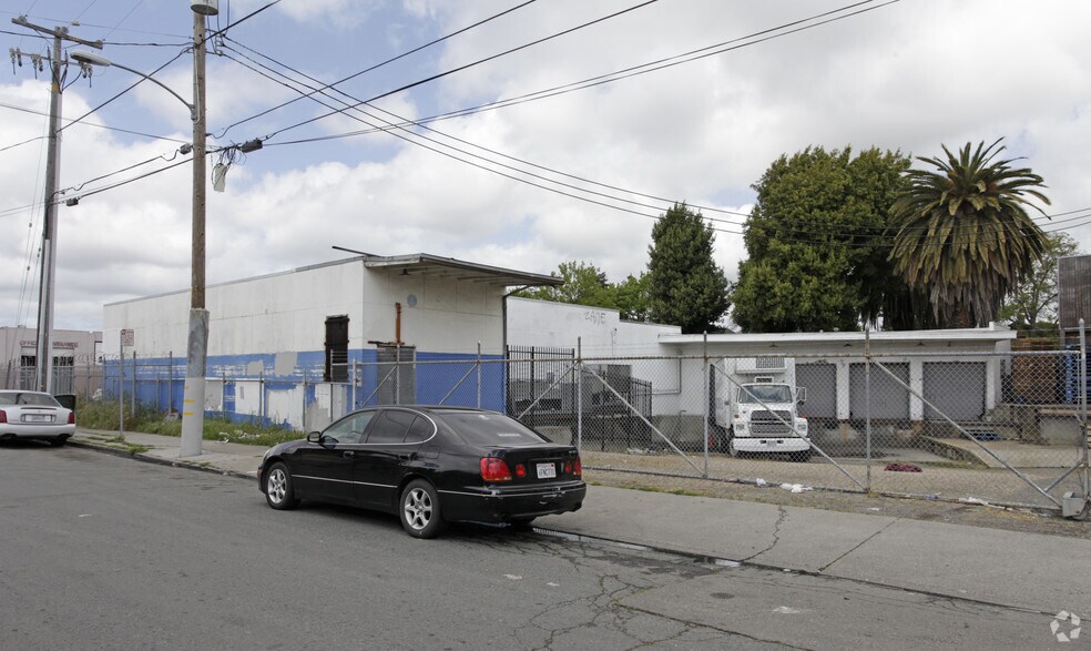 1110 98th Ave, Oakland, CA à vendre - Photo du bâtiment - Image 3 de 6