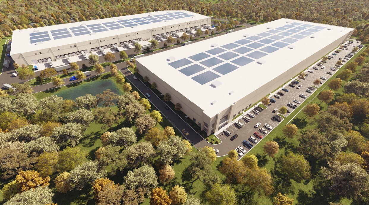 203A State Route 33, Manalapan Township, NJ for lease Building Photo- Image 1 of 7