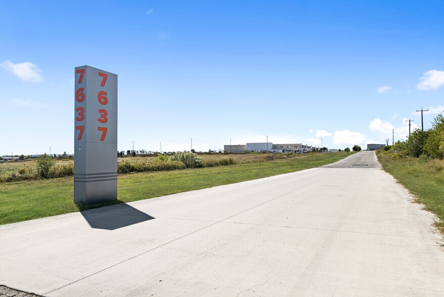 7637 Fm 3009, Schertz, TX à louer - Photo du bâtiment - Image 2 de 37