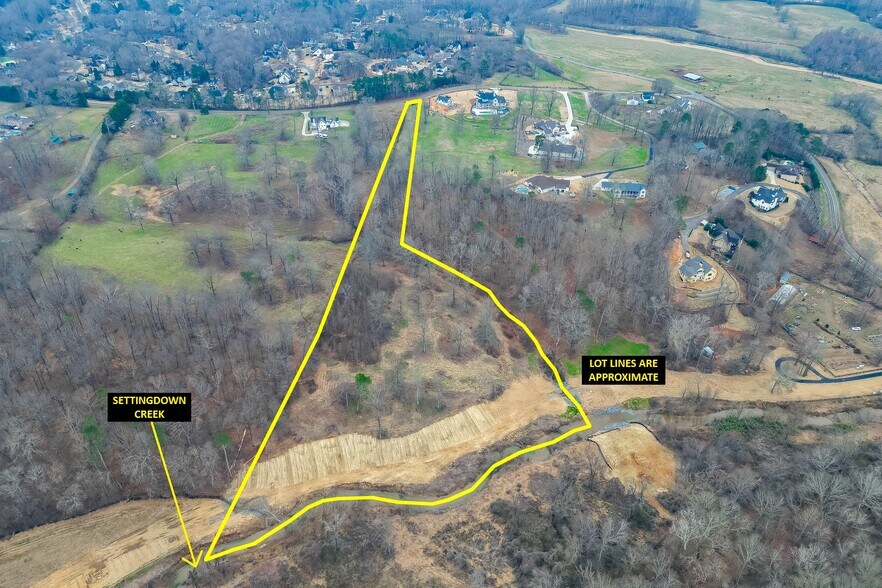Hendrix Road, Cumming, GA à vendre - Photo du bâtiment - Image 2 de 28
