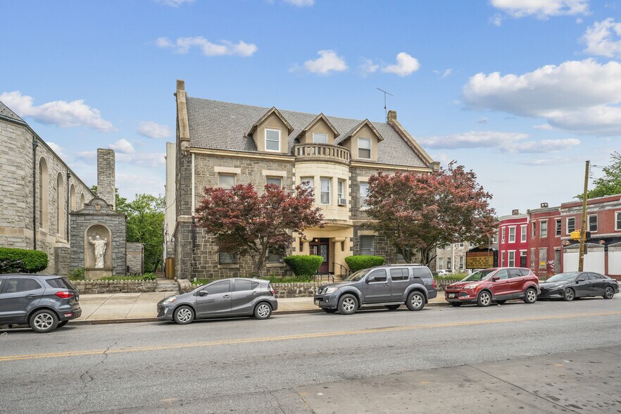 901 Poplar Grove St, Baltimore, MD à vendre - Photo du bâtiment - Image 2 de 4