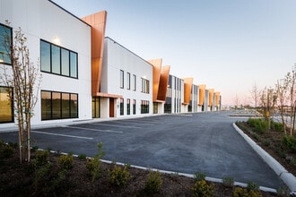 7 King Edward St, Coquitlam, BC for lease Building Photo- Image 1 of 10