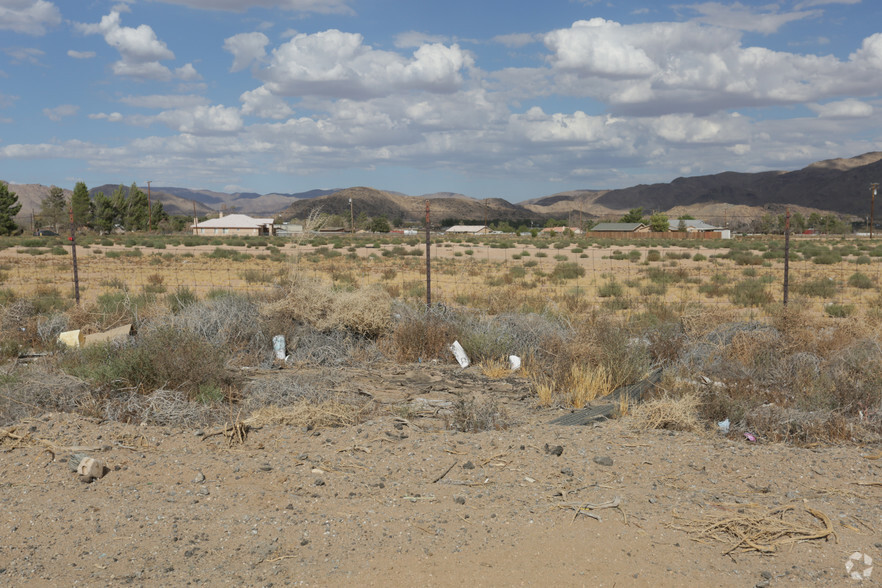 Highway 18, Apple Valley, CA à vendre - Photo principale - Image 1 de 1