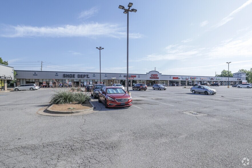 10848 S Memorial Dr, Tulsa, OK for lease - Building Photo - Image 3 of 12