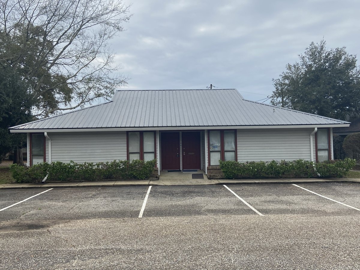 105 W Camphor Ave, Foley, AL à louer Photo principale- Image 1 de 14