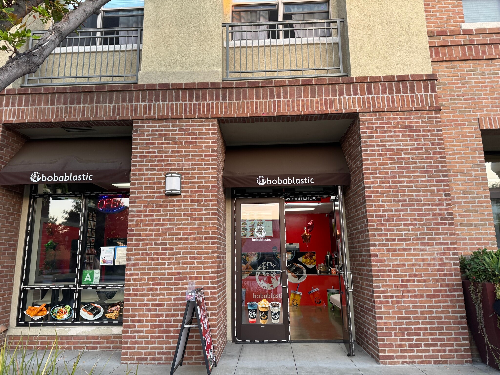 700 S Myrtle Ave, Monrovia, CA for lease Primary Photo- Image 1 of 7