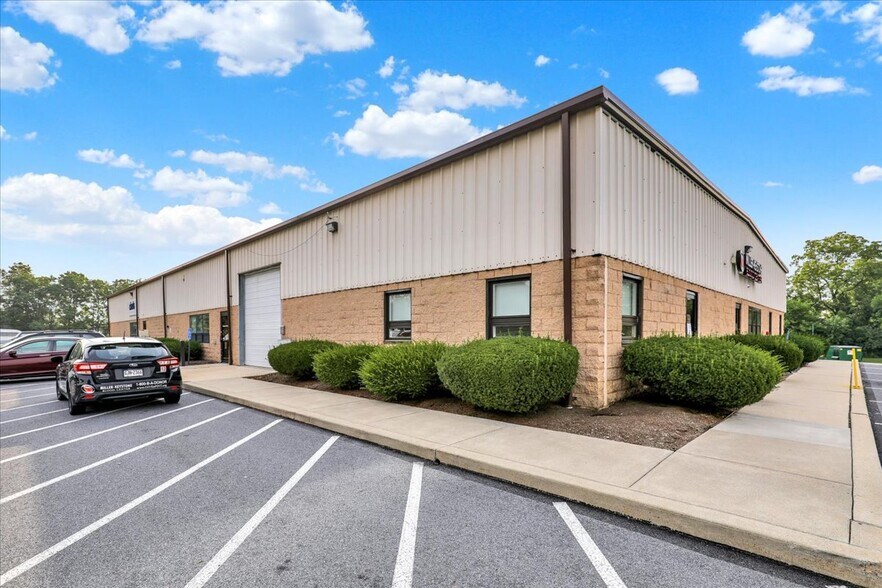 2745A Leisczs Bridge Rd, Reading, PA à vendre - Photo du bâtiment - Image 3 de 54