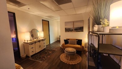 2501 N Green Valley Pky, Henderson, NV for lease Interior Photo- Image 1 of 6