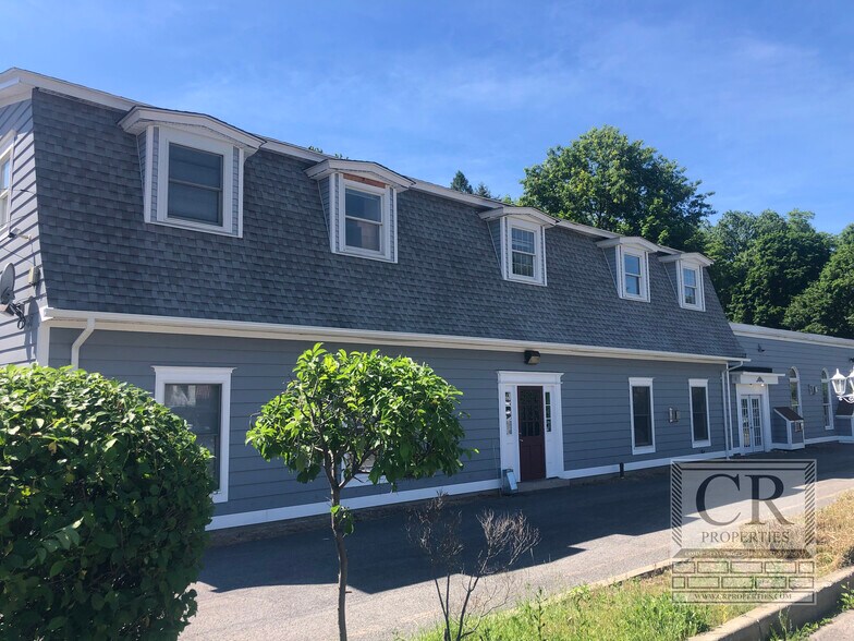 4 Delavergne Ave, Wappingers Falls, NY à vendre - Photo du bâtiment - Image 2 de 4