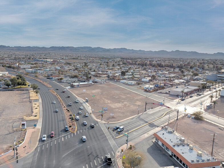 SE Lake Mead Dr & Water St, Henderson, NV à vendre - Photo du b timent - Image 2 de 12