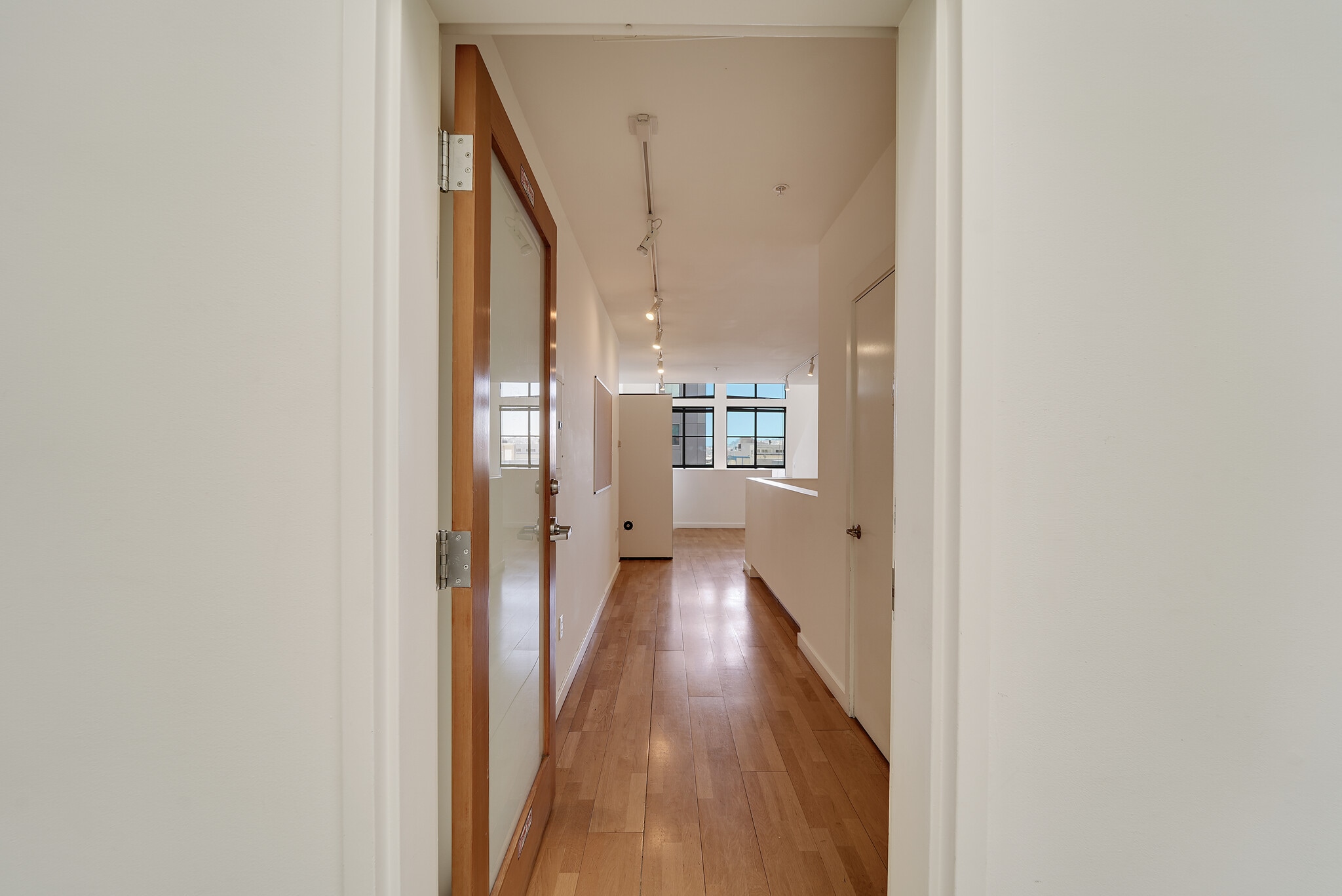 1328 Mission St, San Francisco, CA à louer Photo intérieure- Image 1 de 17