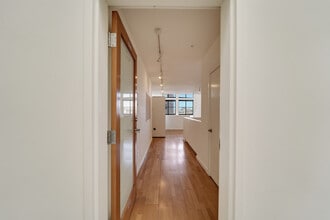 1328 Mission St, San Francisco, CA à louer Photo intérieure- Image 1 de 17