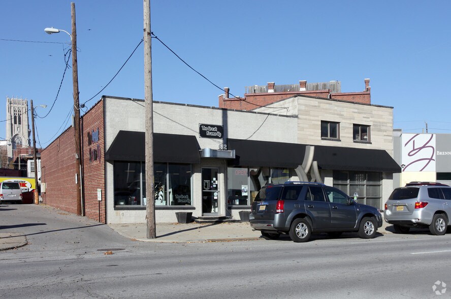 612 N Delaware St, Indianapolis, IN à vendre - Photo du bâtiment - Image 2 de 17