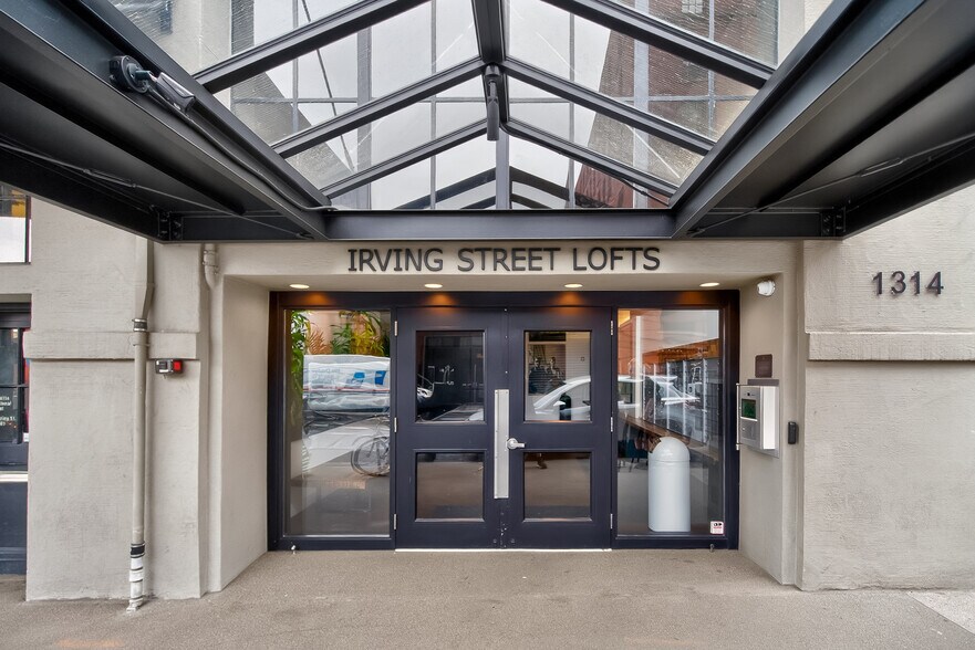 1314 NW Irving St, Portland, OR for sale - Building Photo - Image 1 of 1