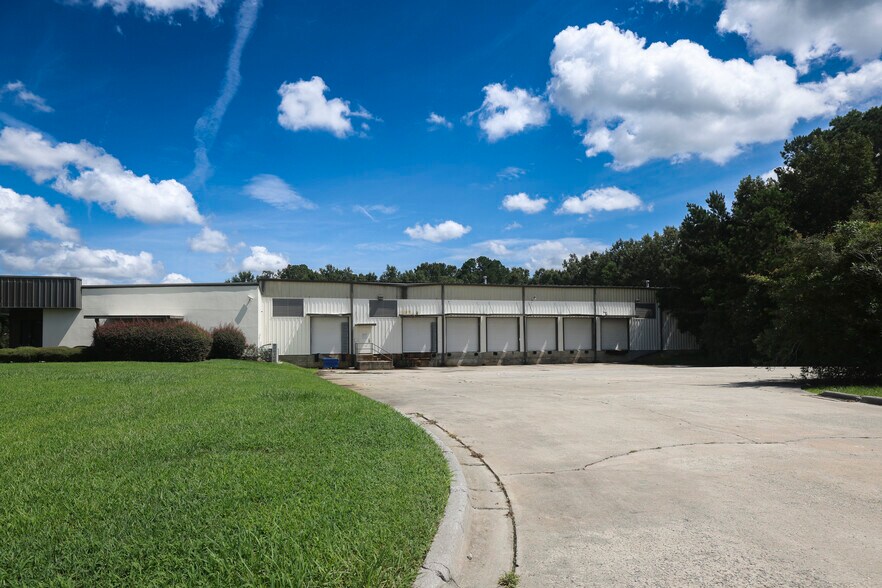 104 Coleman Blvd, Savannah, GA à vendre - Photo du bâtiment - Image 3 de 14