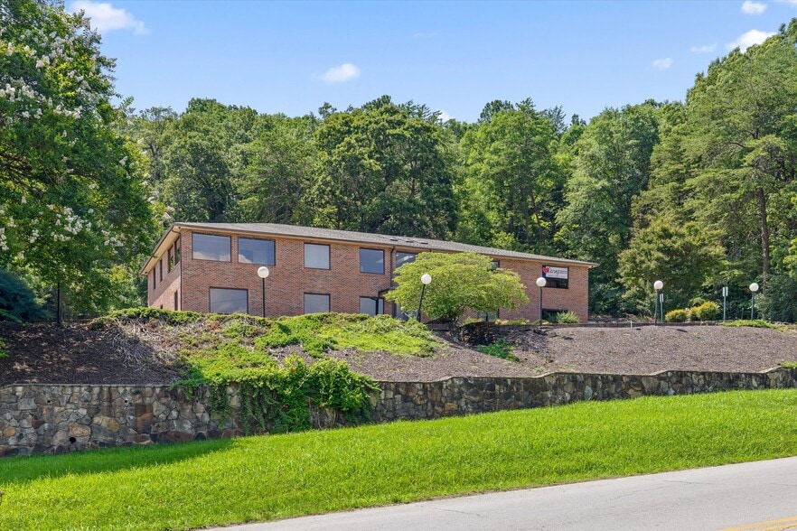 901 Mountain Creek Rd, Chattanooga, TN à louer - Photo du bâtiment - Image 3 de 45
