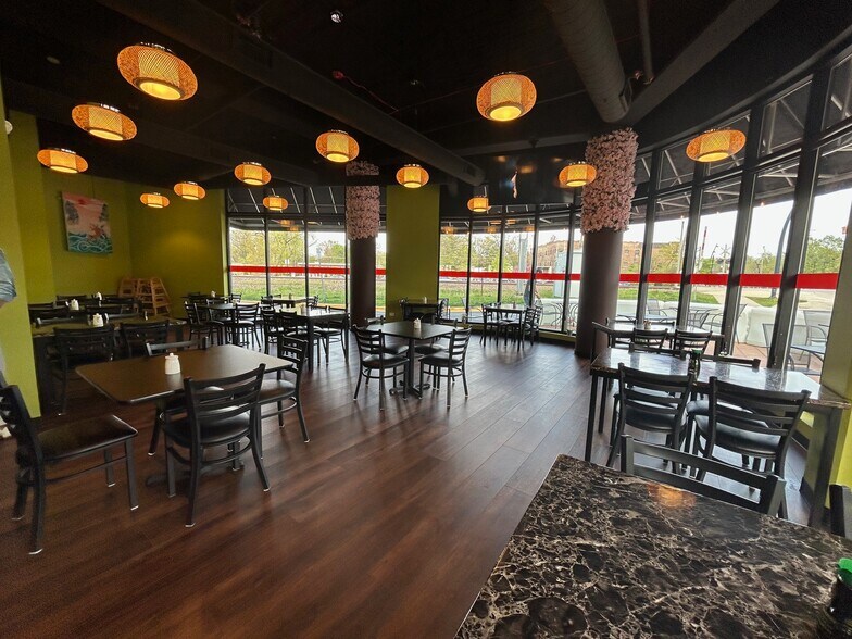 515-555 Roger Williams Ave, Highland Park, IL à louer - Photo intérieure - Image 3 de 15