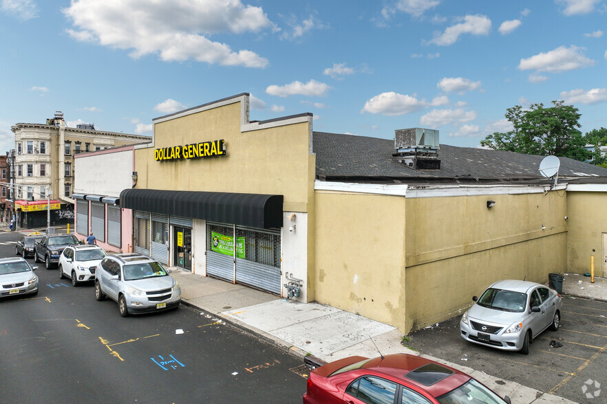 355-361 Market St, Paterson, NJ à vendre - Photo principale - Image 1 de 1