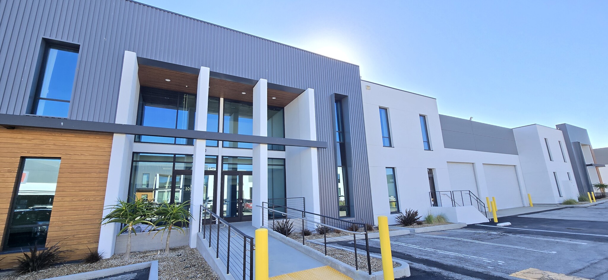 4926-4928 Rosecrans Ave, Hawthorne, CA for lease Primary Photo- Image 1 of 4