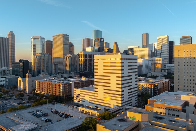 More details for 1315 St Joseph Pky, Houston, TX - Office for Auction