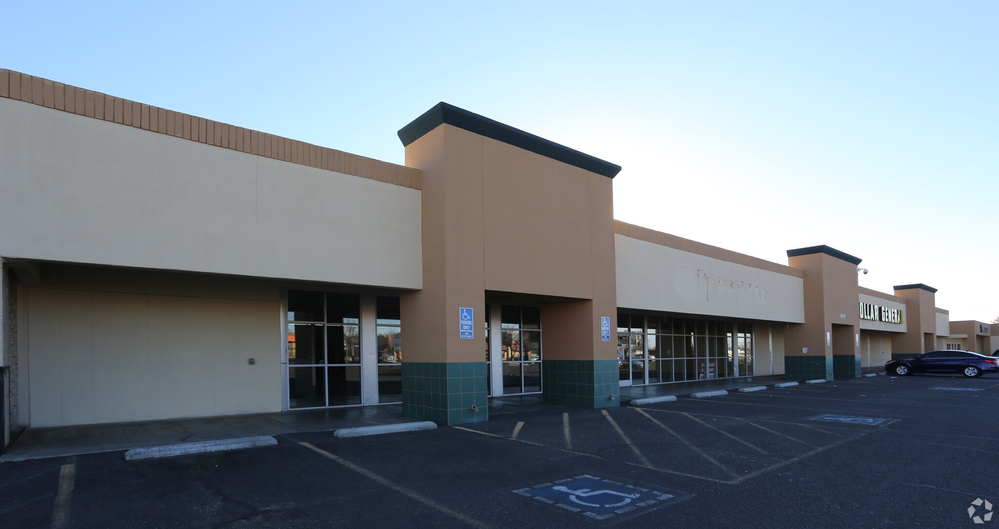 4900-4914 Lomas Blvd NE, Albuquerque, NM à louer Photo principale- Image 1 de 5