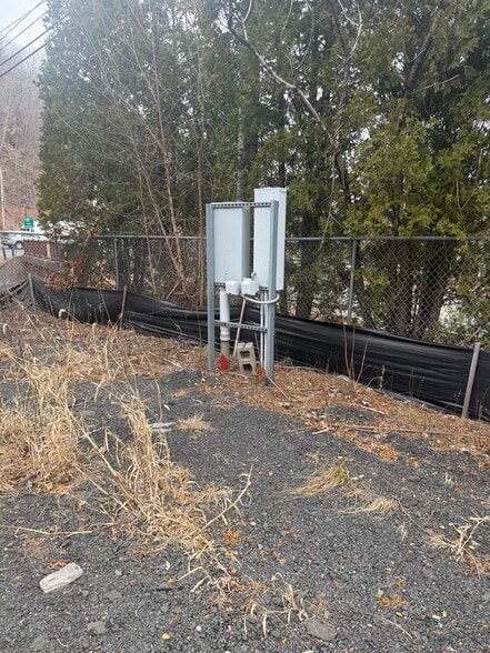 1 Notch Rd, Bolton, CT for sale - Building Photo - Image 2 of 5