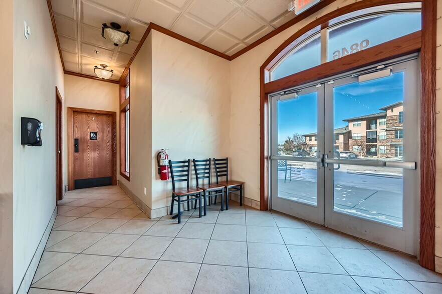 9846 Zenith Meridian Dr, Englewood, CO à vendre - Photo intérieure - Image 2 de 70