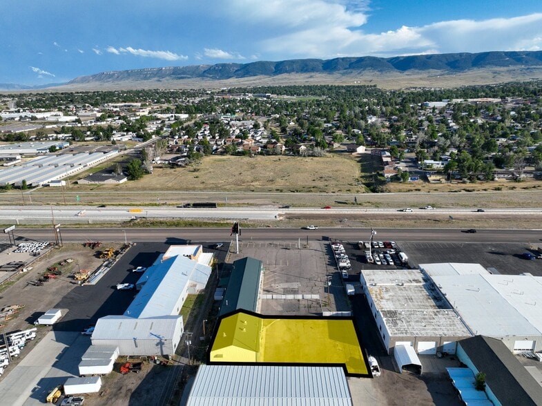 3130 E Yellowstone Hwy, Casper, WY for lease - Primary Photo - Image 1 of 5